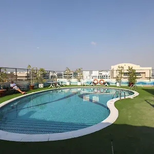 Hotel Aavri, Dubai